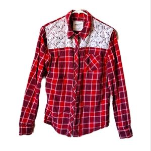 Arizona Jean Co. Button-down Plaid Flannel Shirt Top Lace Detailing Red Medium